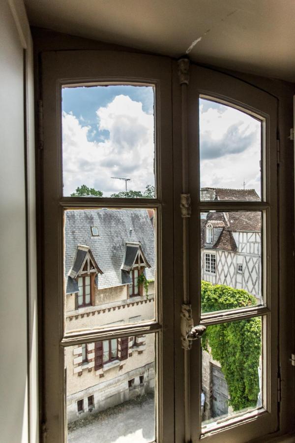 L'Hotel De Panette, Charpente Historique - Cathedrale Bourges Esterno foto